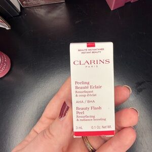 Clarins Beauty Flash Peel with Red Accents